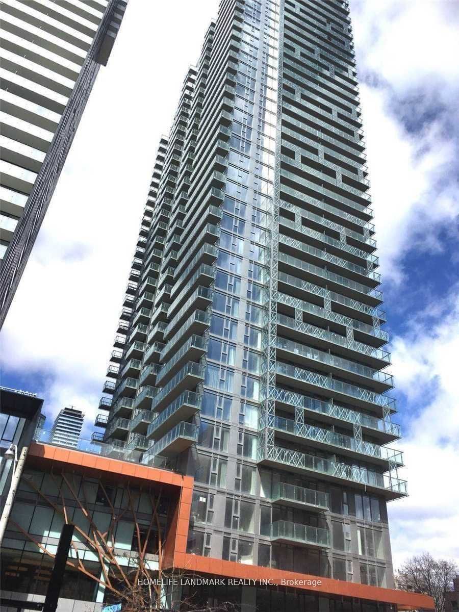 50 Wellesley Unit 1710