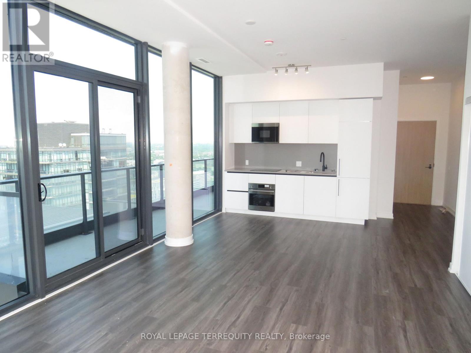 35 Parliament Unit 3304