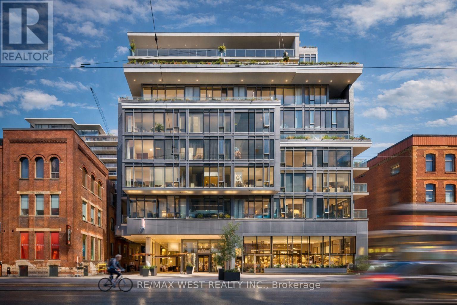 650 King Unit 310