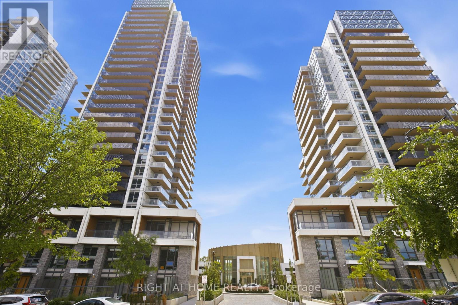 25 McMahon Unit 2107