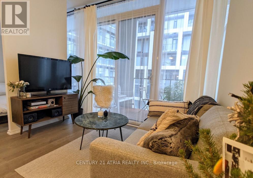 8 Hillsdale Unit 1135