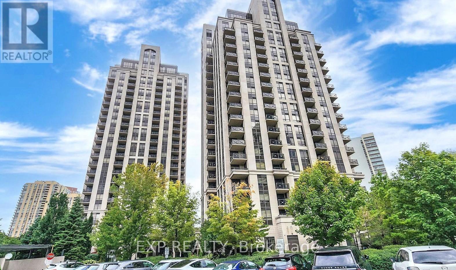 133 Wynford Unit 808