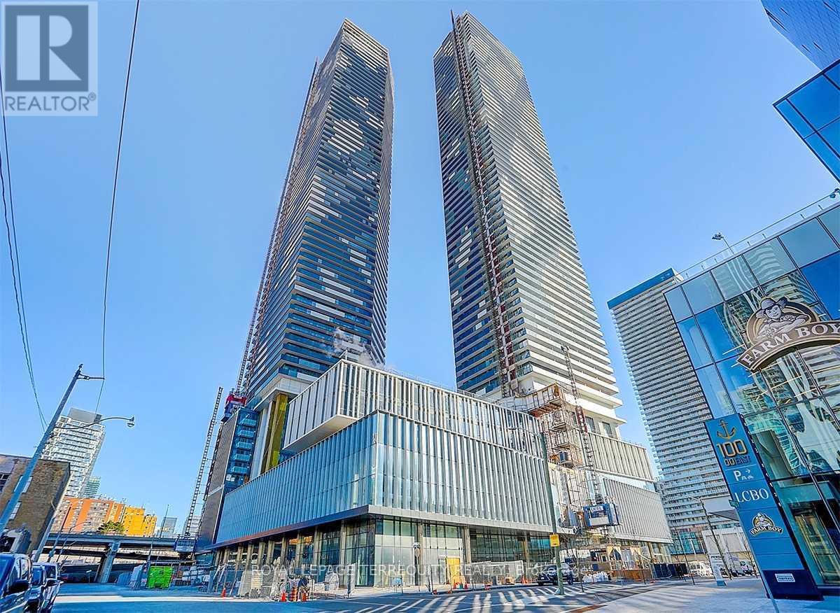 138 Downes Unit 3215