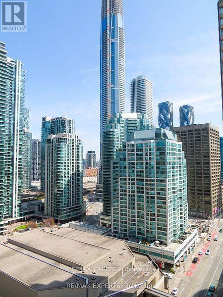 33 Harbour Unit 1013