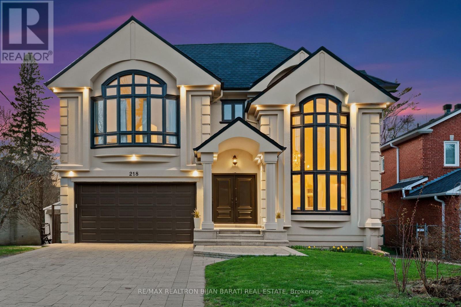 218 Hillcrest