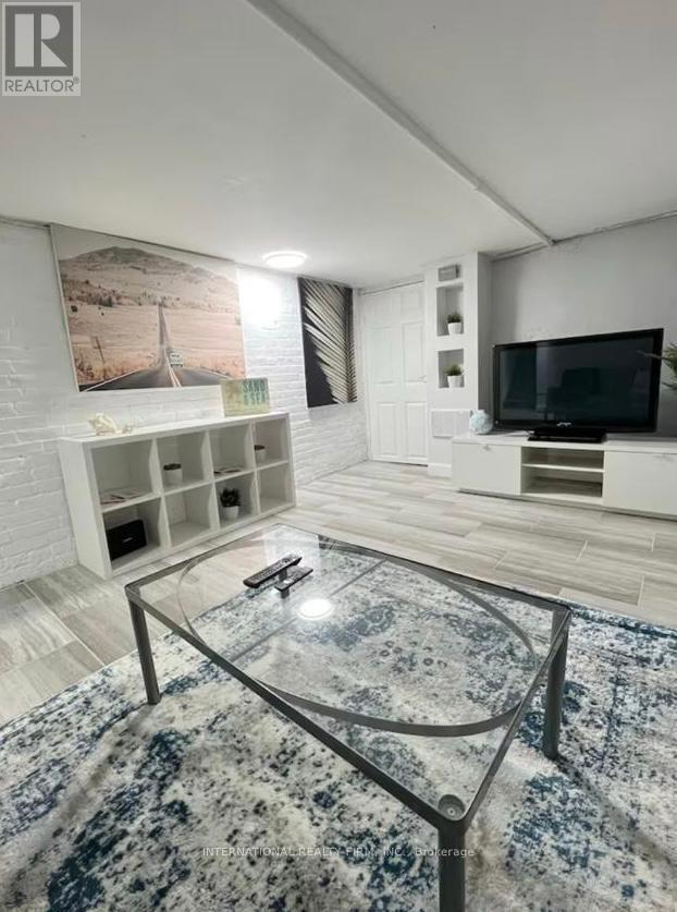 132 Grace Unit Lower