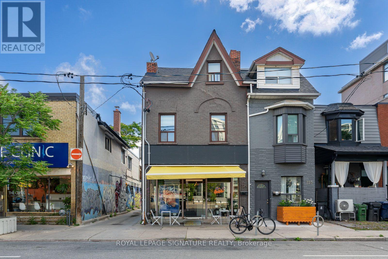 725 Dovercourt