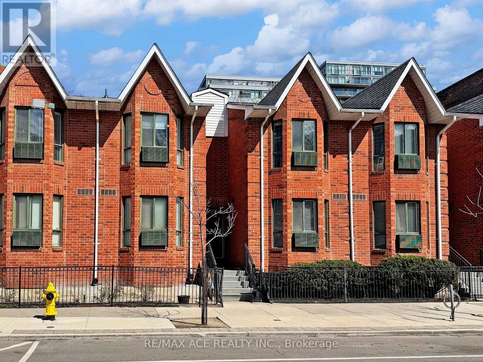 660B Wellington Unit 14