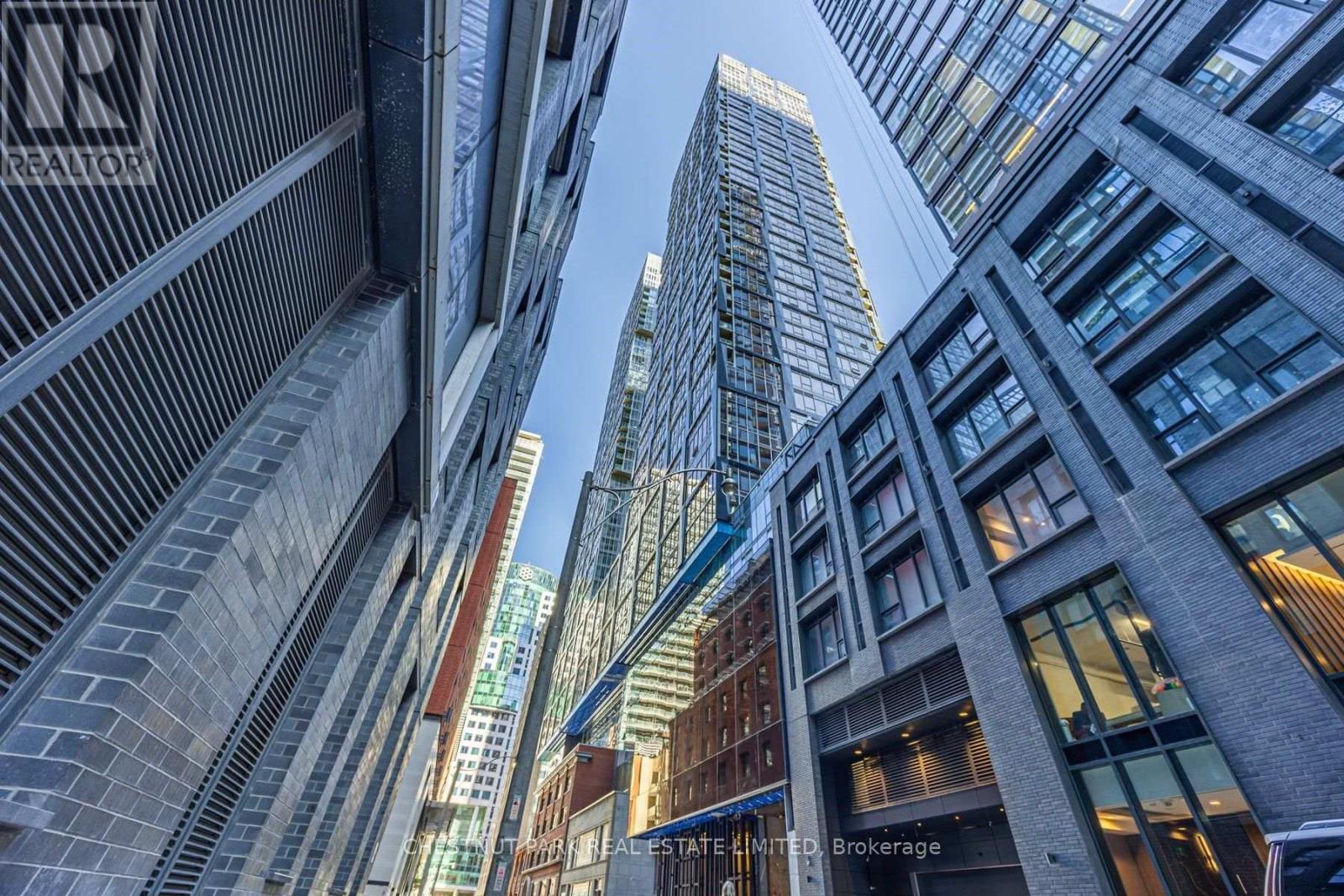 35 Mercer Unit 2513