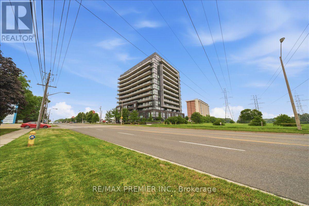 3237 Bayview Unit 1306