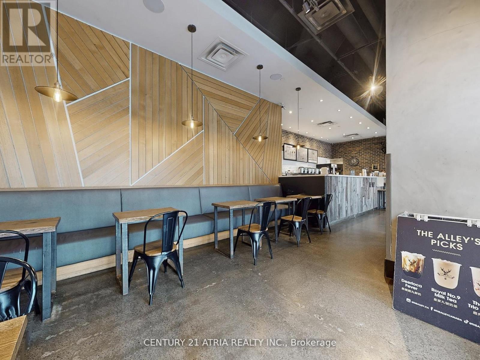 382 Yonge Unit 1