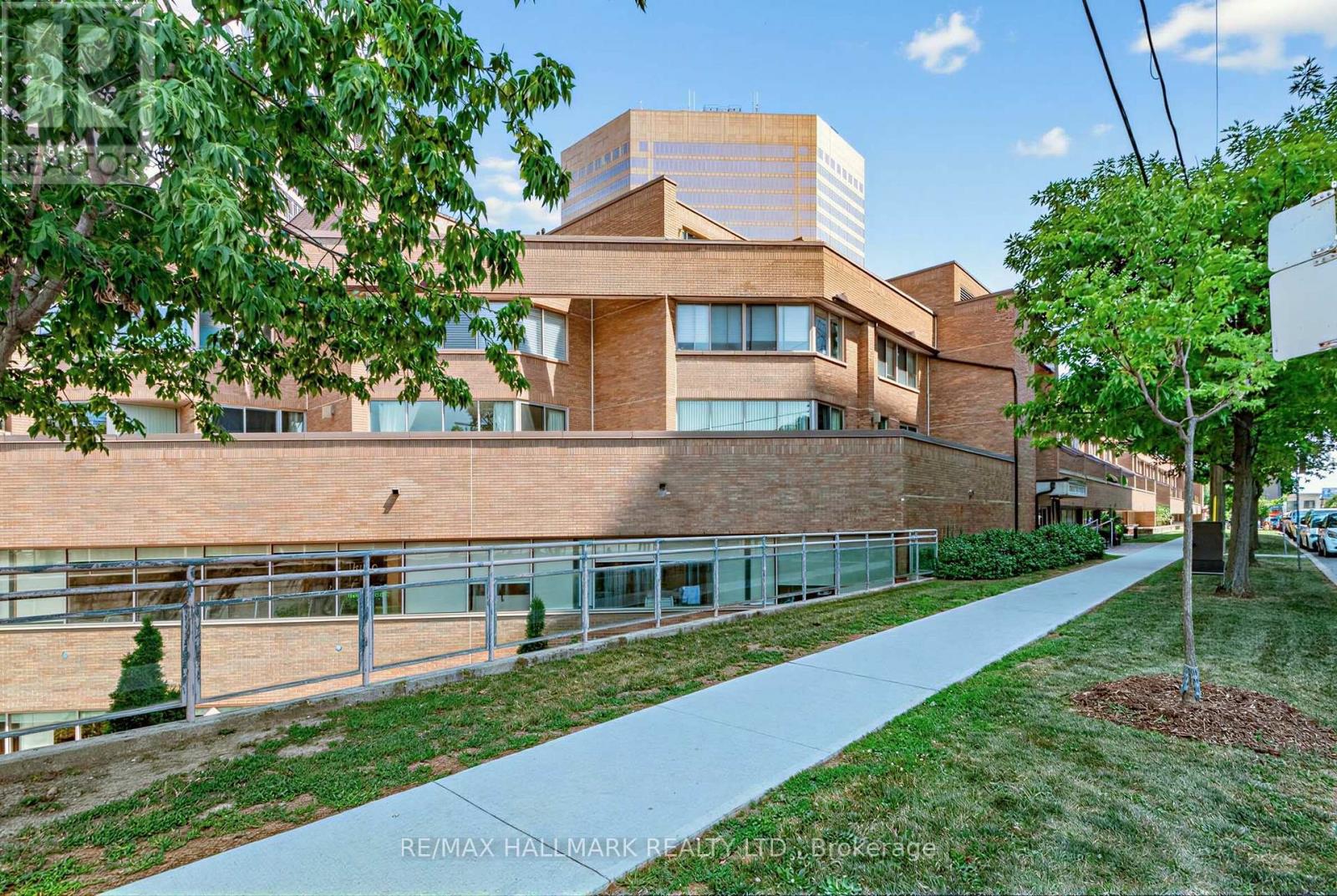 3 Duplex Unit 102