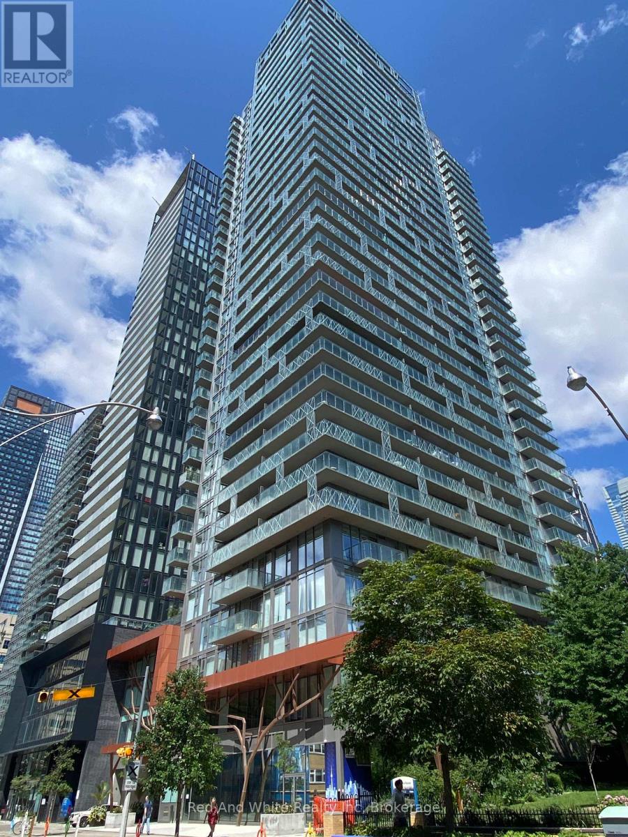 50 Wellesley Unit 3207