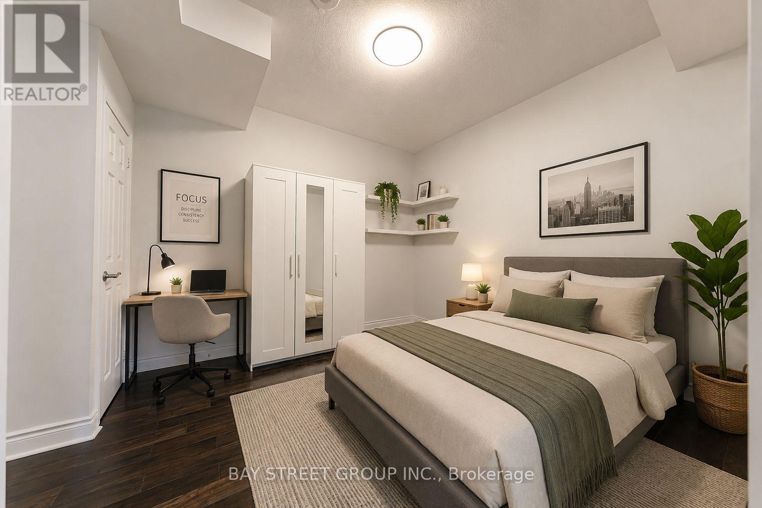 31 Olive Unit 221 photo 3