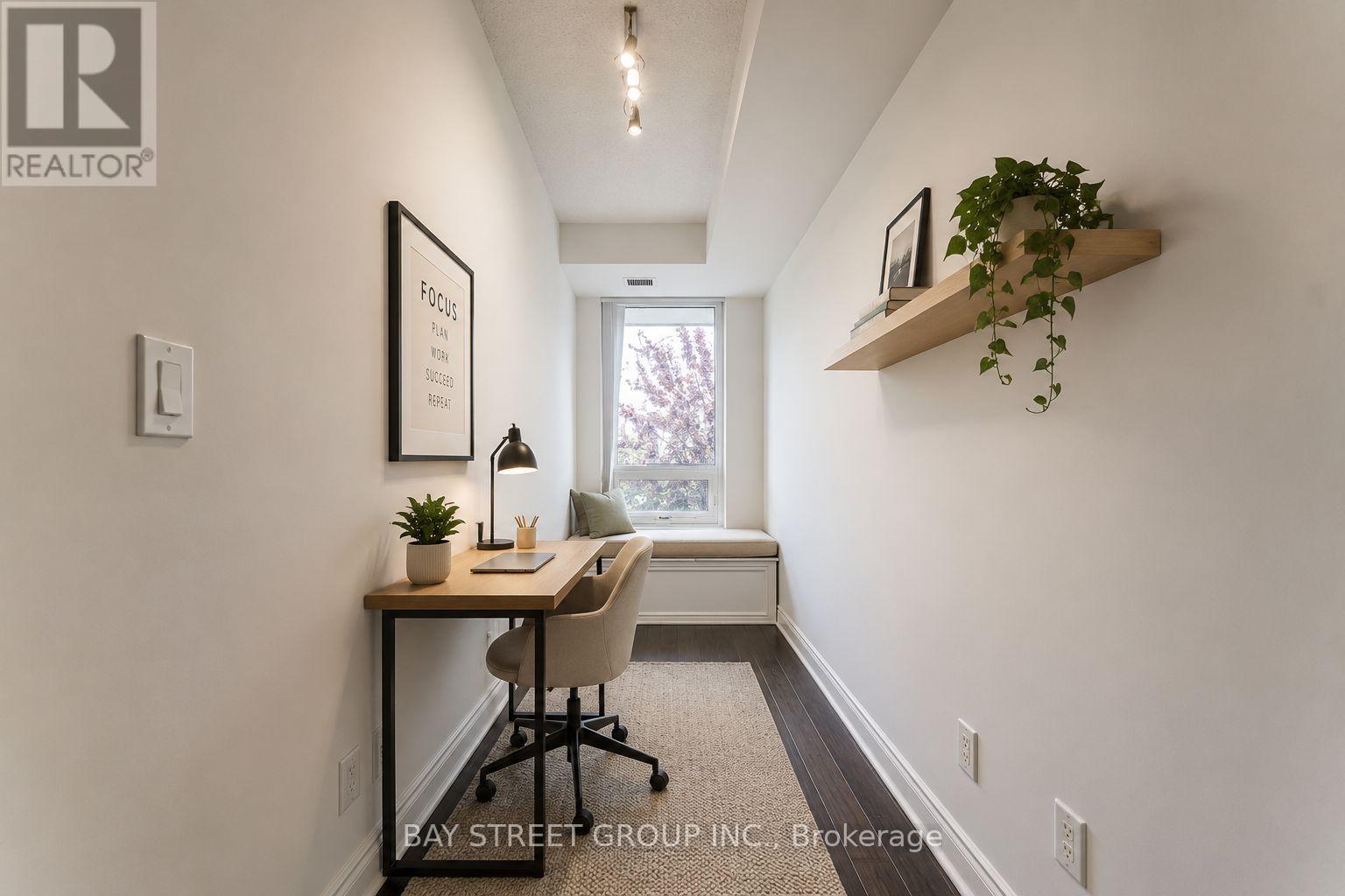 31 Olive Unit 221 photo 5