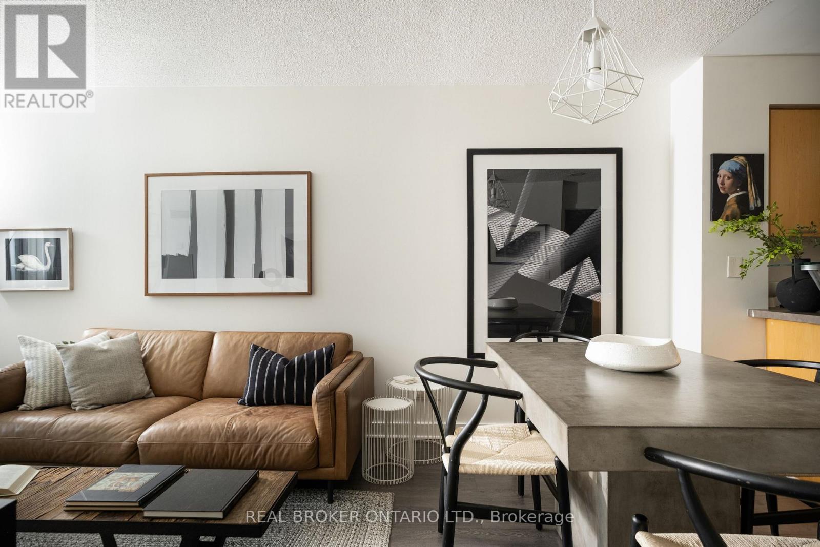 255 Richmond Unit 1416