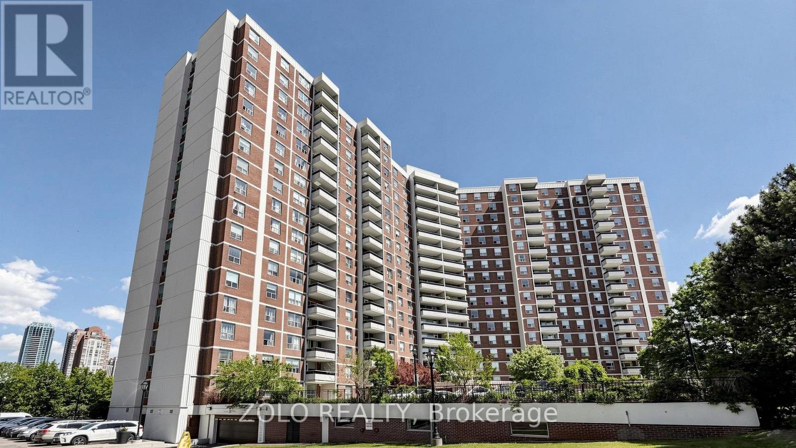 20 Edgecliff Unit 915