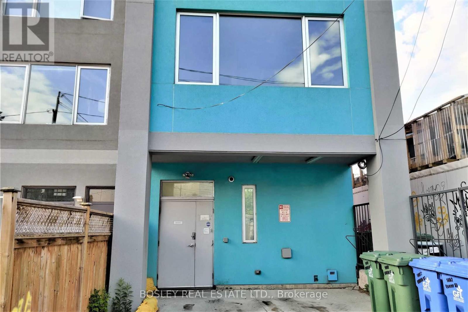 1052 Queen Unit 2nd Flr