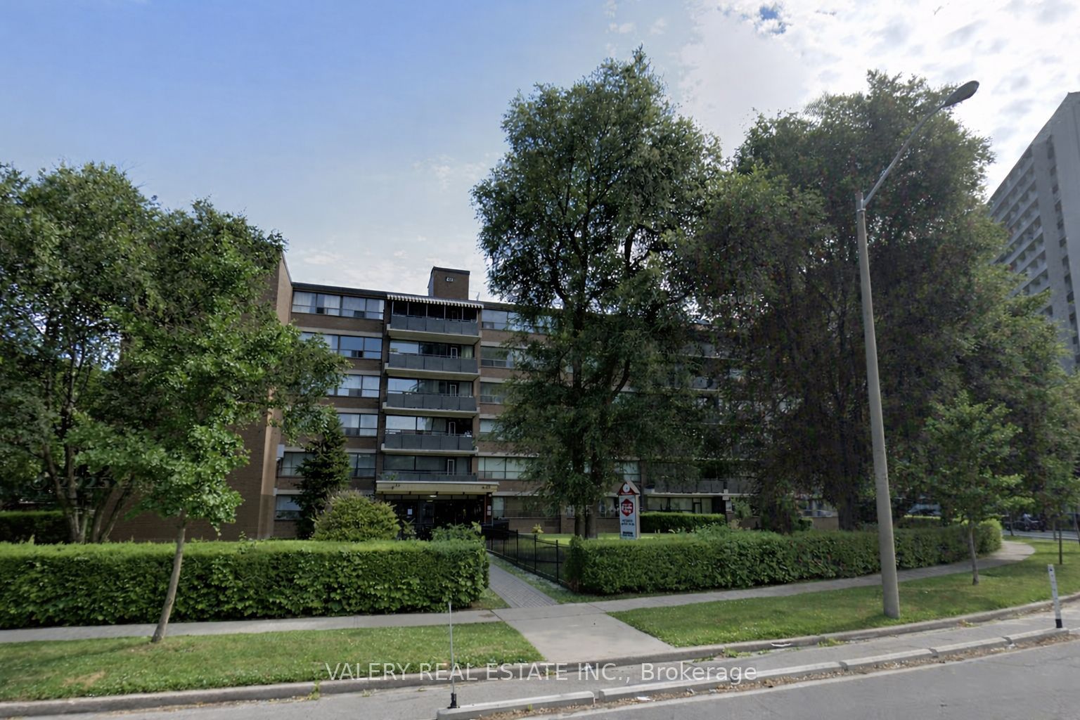 42 Thorncliffe Park Unit 501
