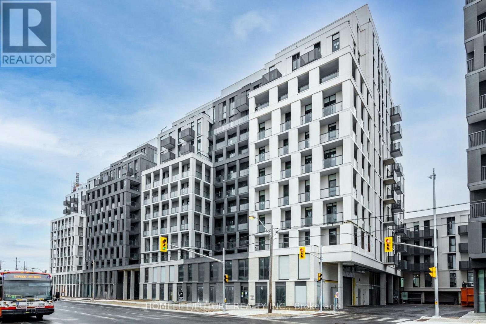 500 Wilson Unit 229
