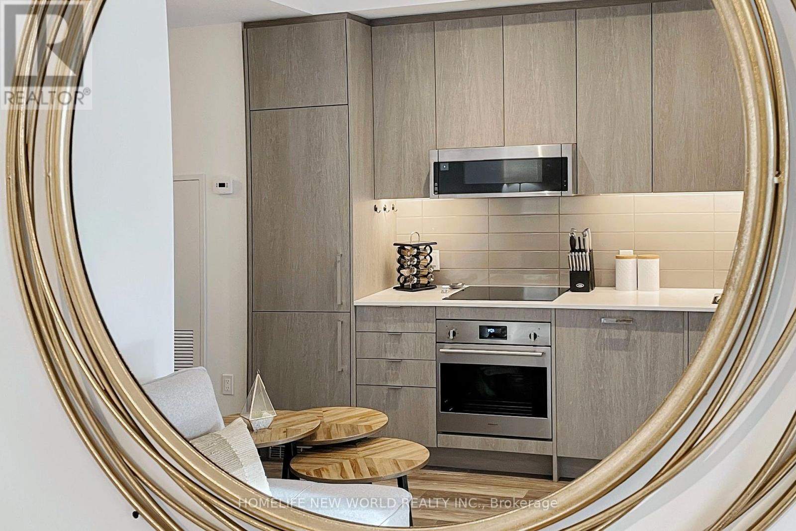 250 Lawrence Unit 518