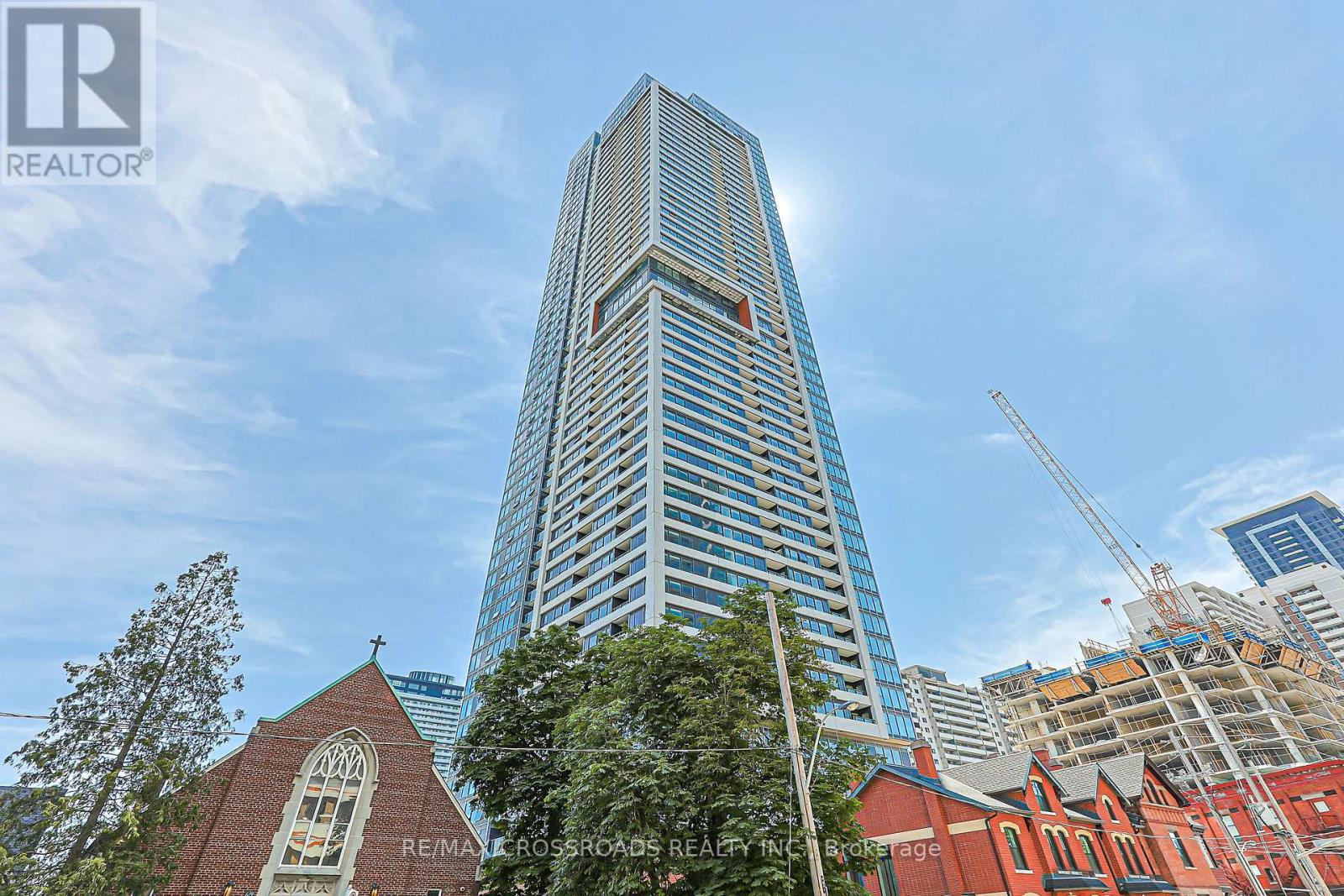 609 Sherbourne Unit 1204