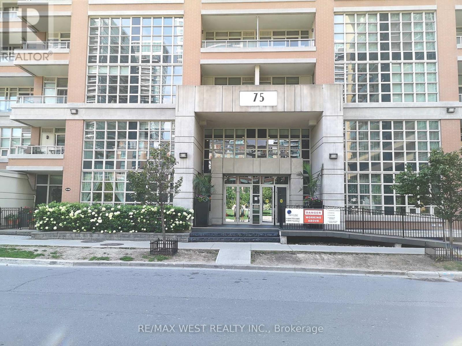 75 East Liberty Unit 1718