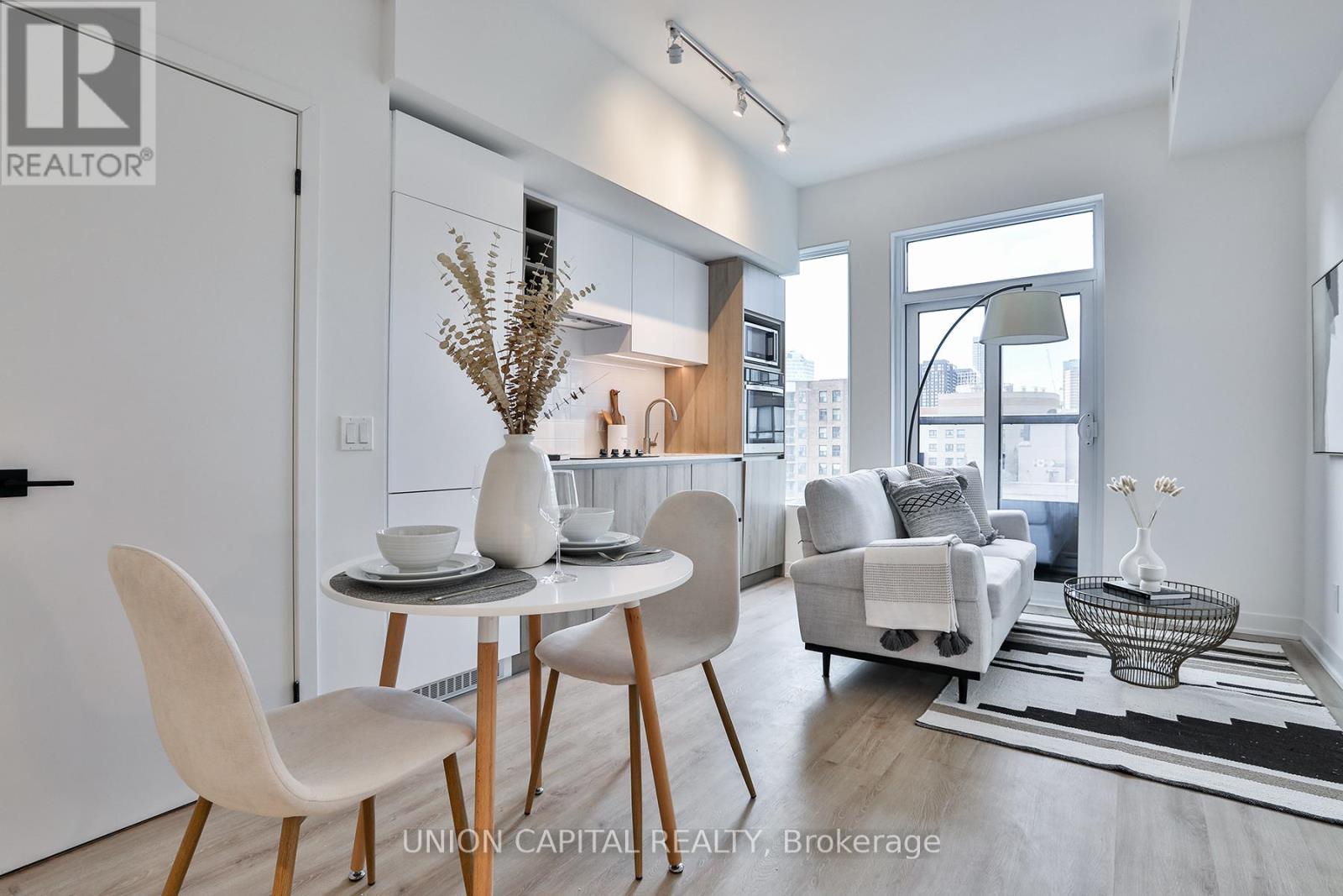 319 Jarvis Unit 1005