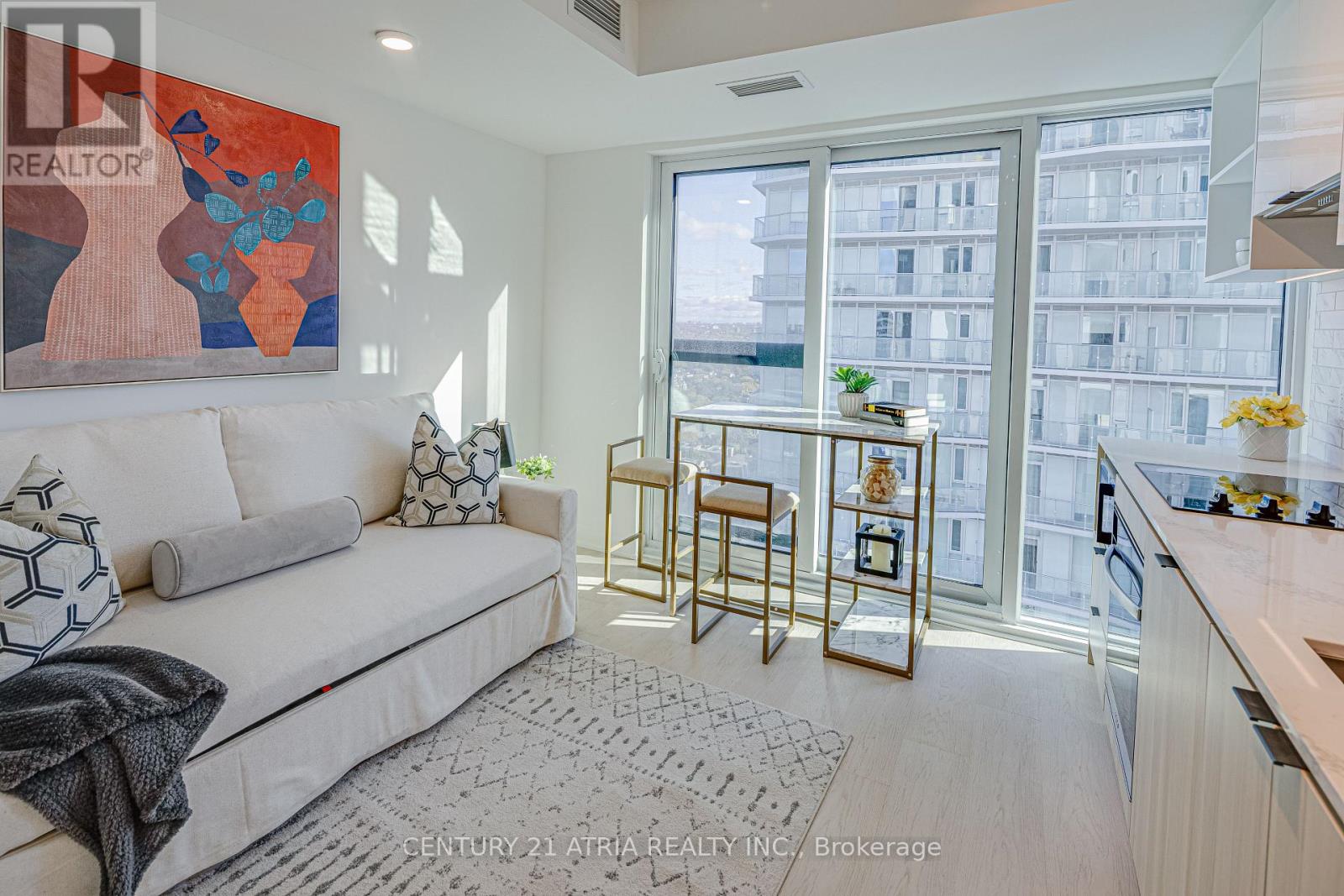 252 Church Unit 3707