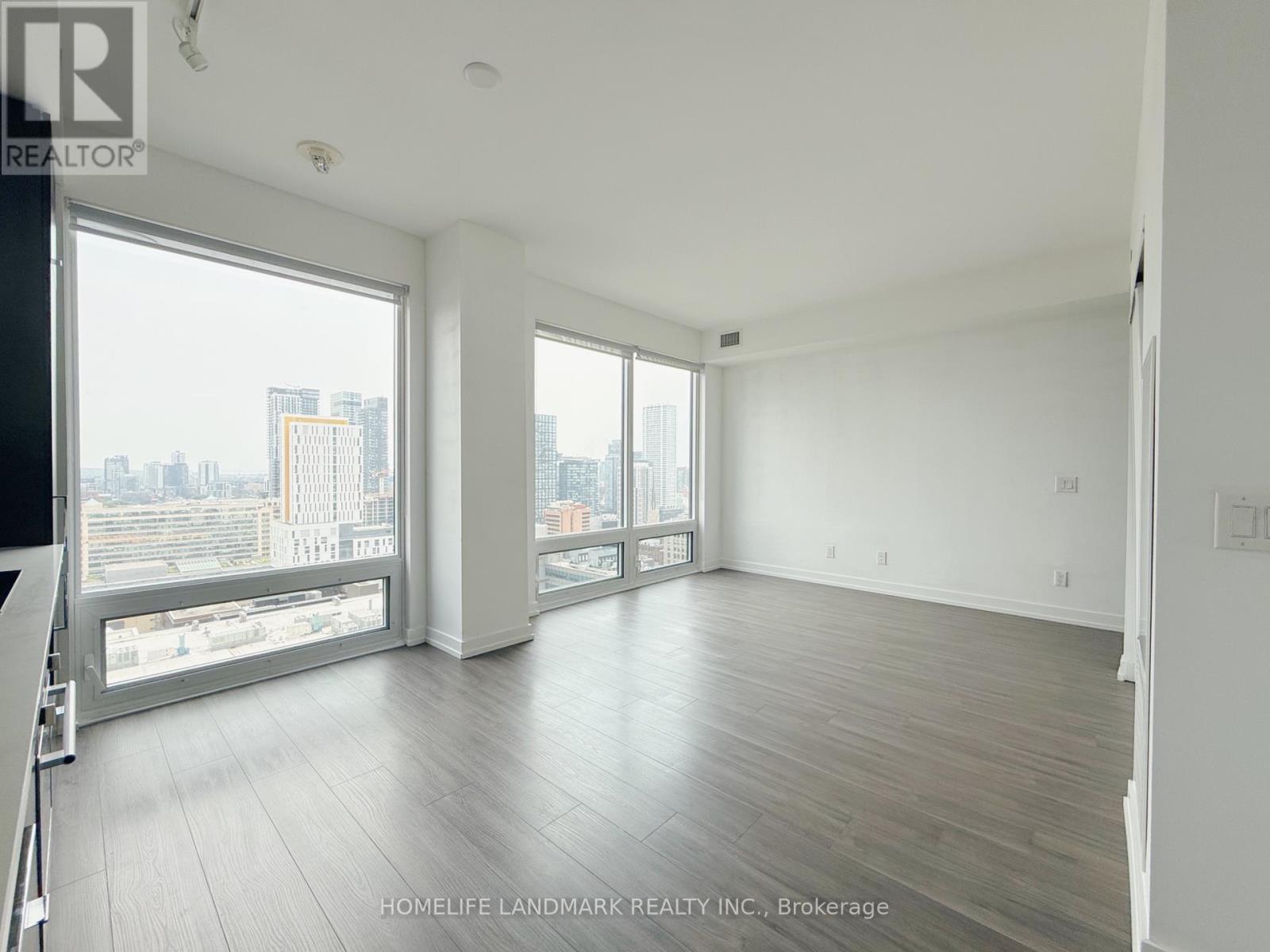 20 Edward Unit 2202