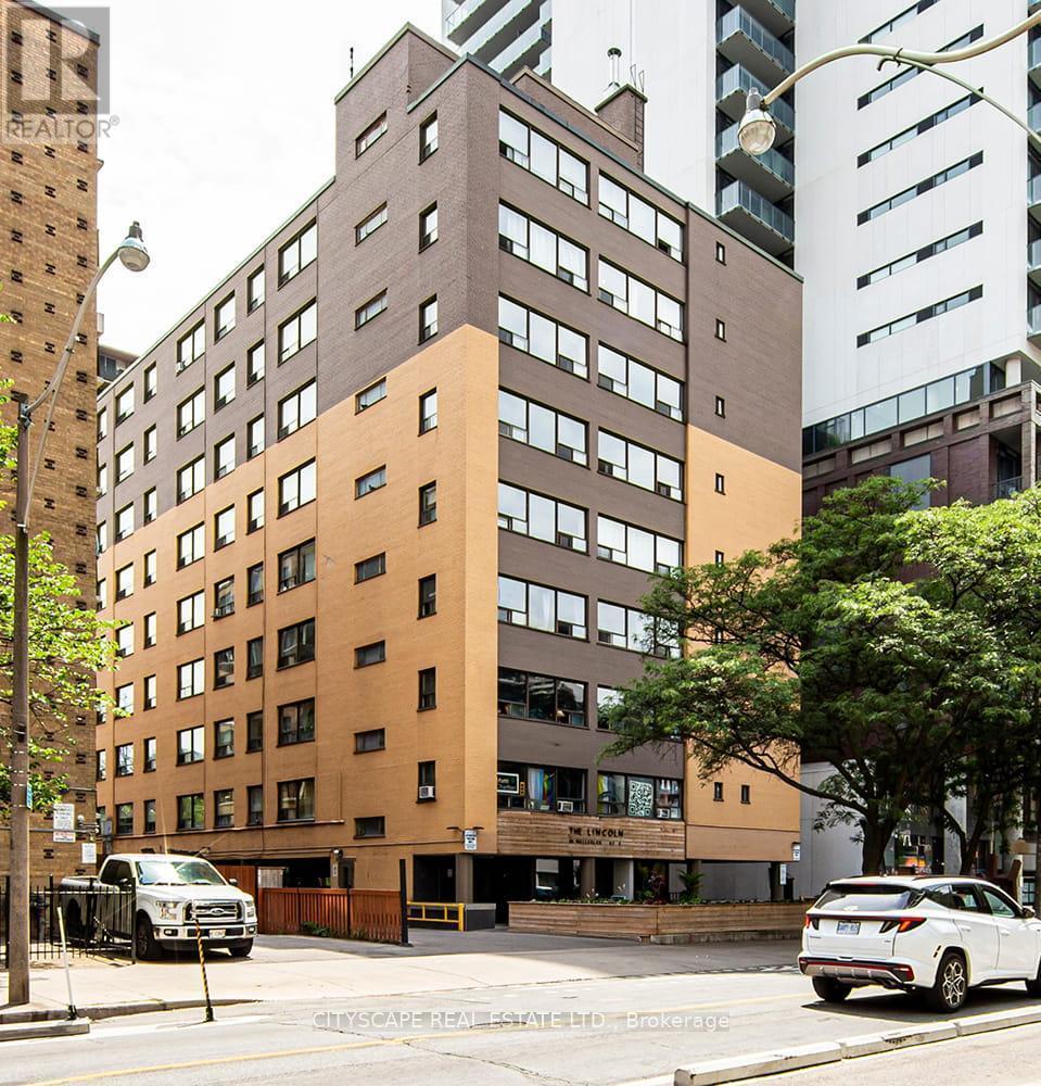 85 Wellesley Unit 409