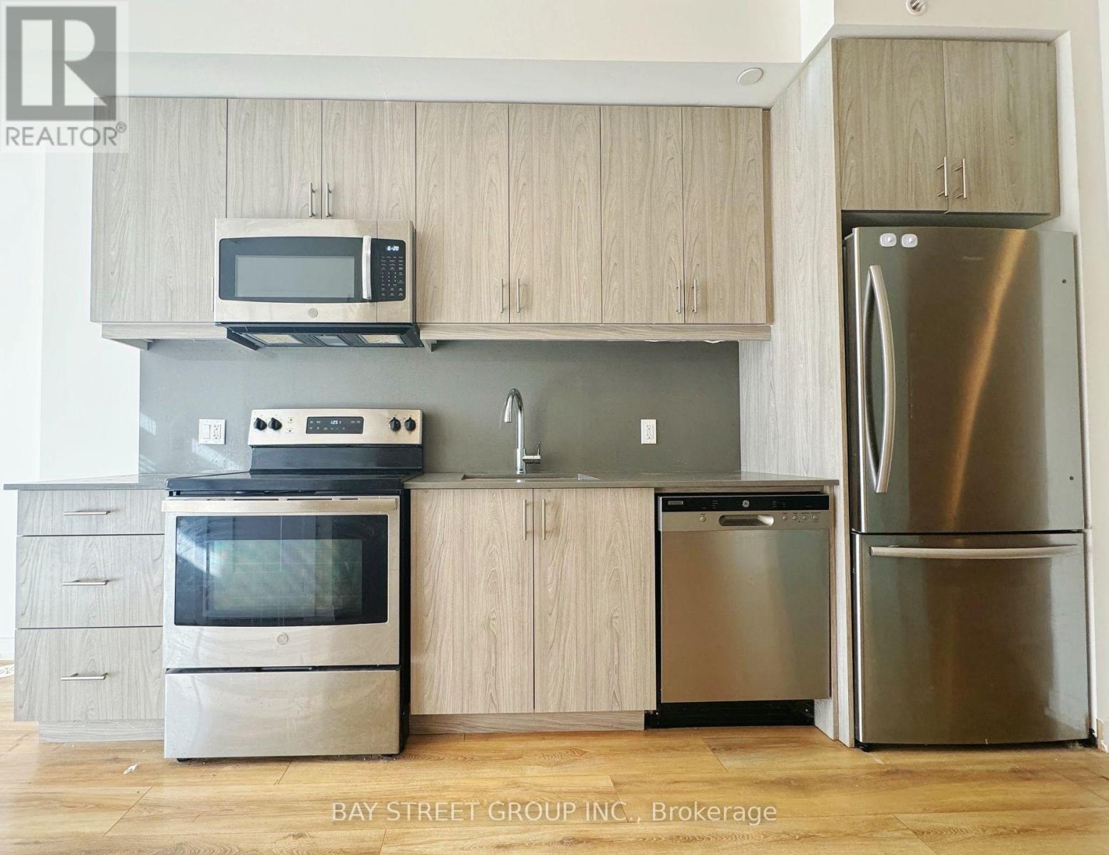 57 Finch Unit 30 photo 3