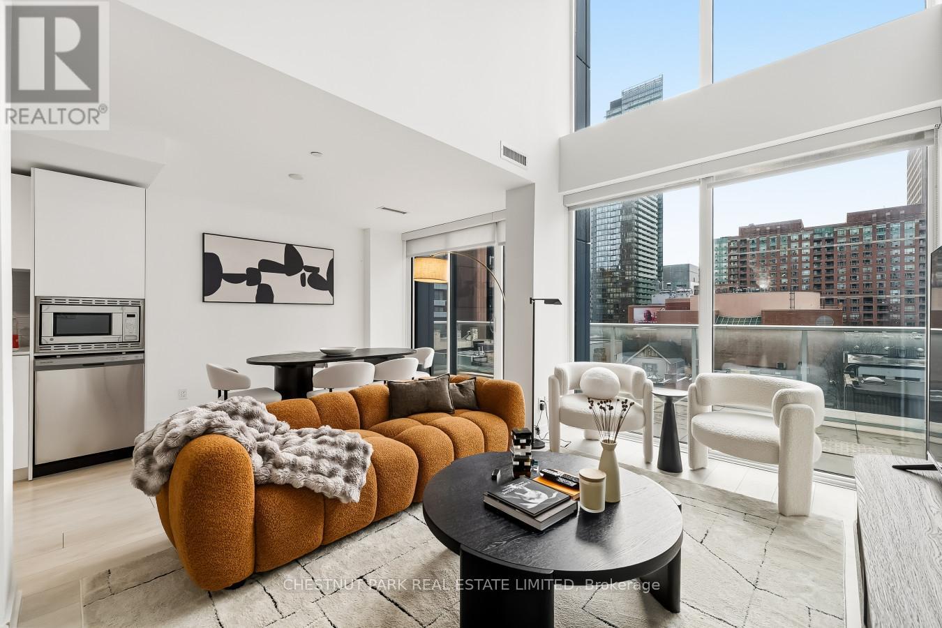 18 Maitland Unit 405