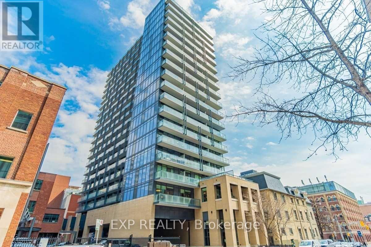 105 George Unit 1311 photo 2