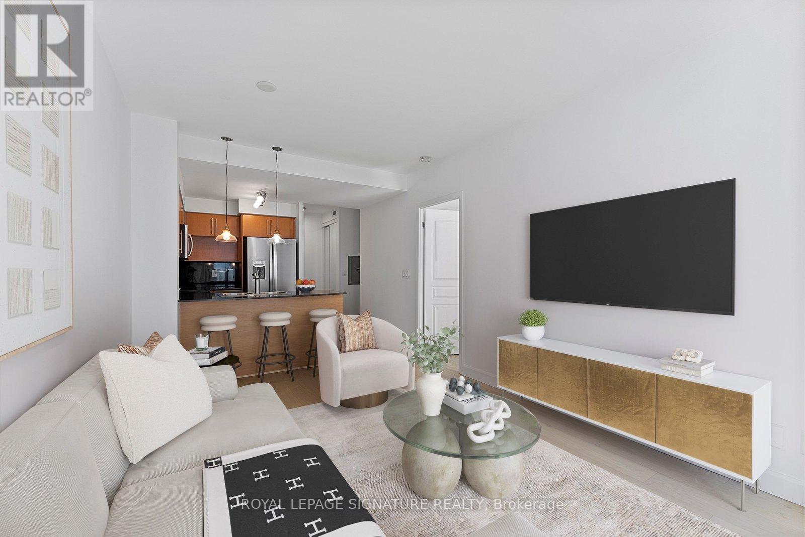 18 Yonge Unit PH11