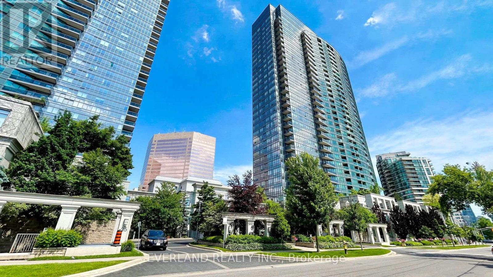15 Greenview Unit 707