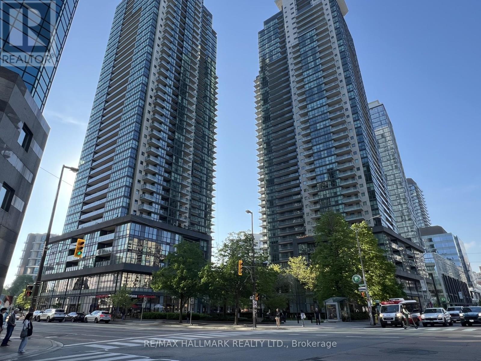 5162 Yonge Unit 607