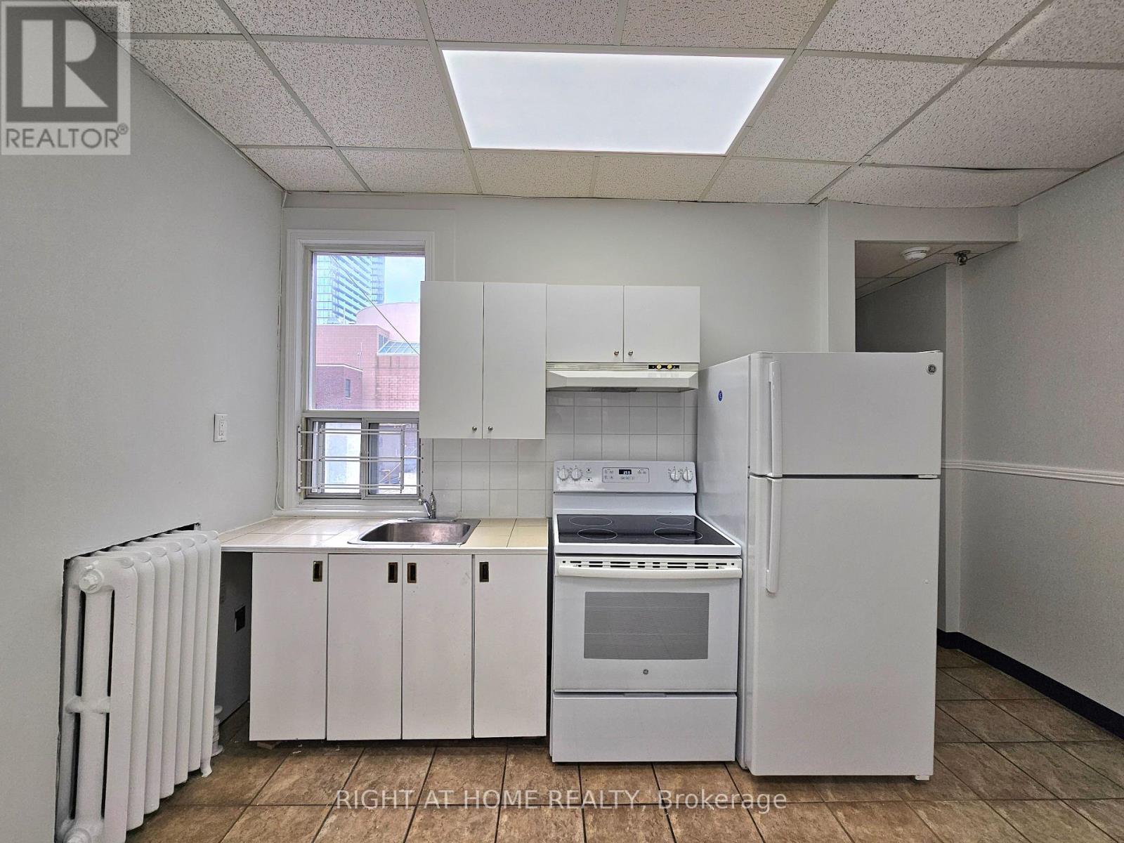 516 Yonge Unit 2