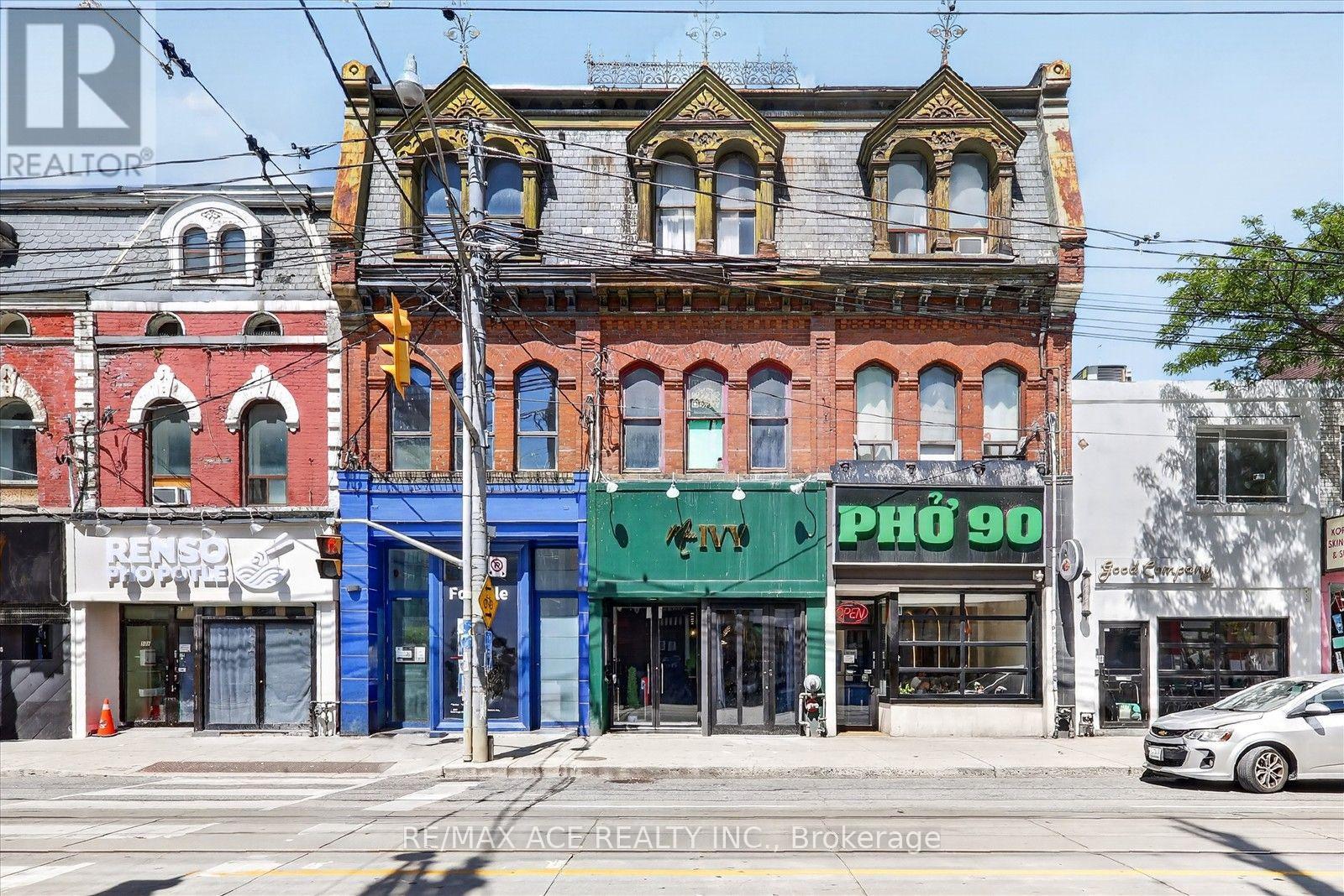 502 Queen