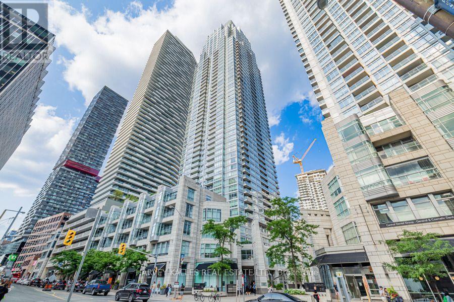 2191 Yonge Unit 504 photo 4