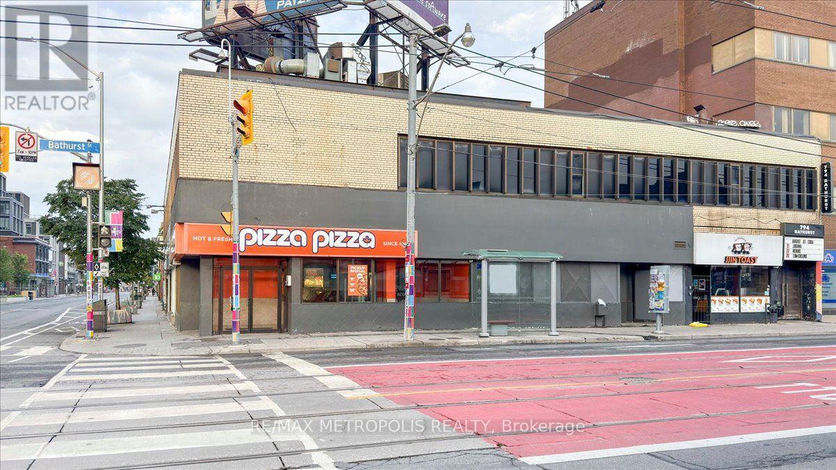 558 BLOOR ST