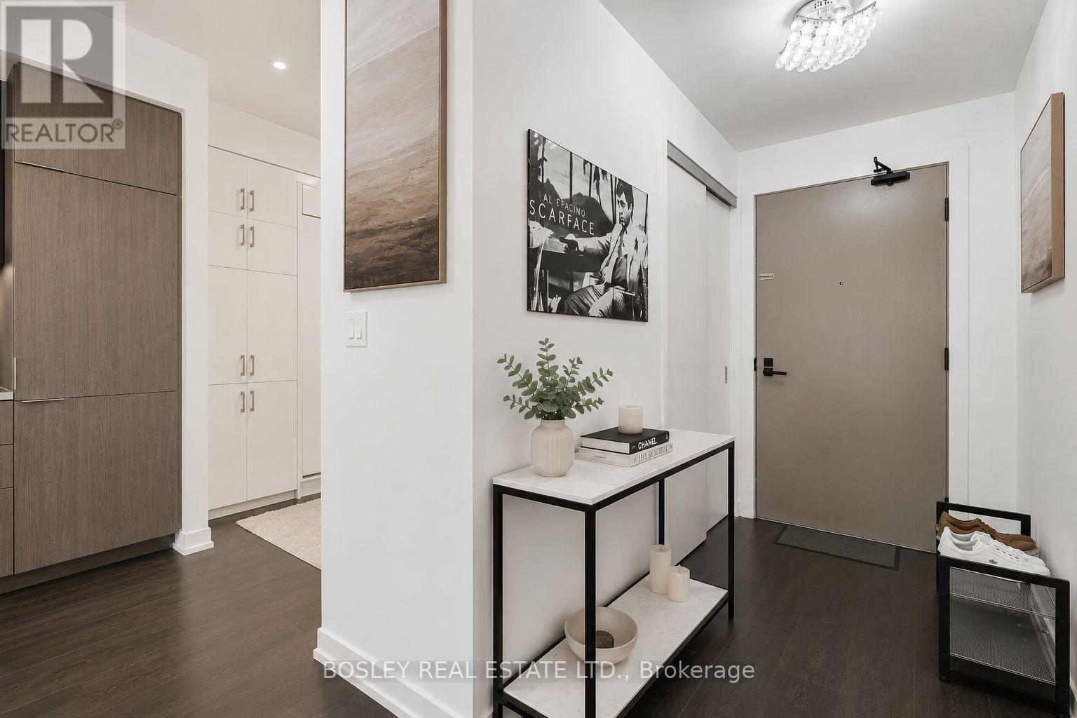 223 St Clair Unit 209