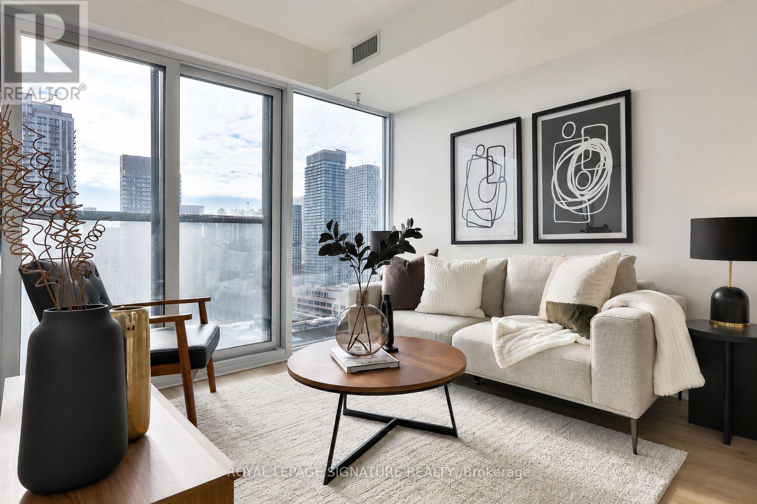 319 Jarvis Unit 2916