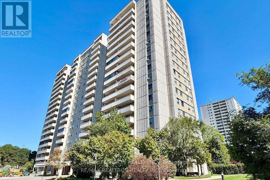 1338 York Mills Unit 1808