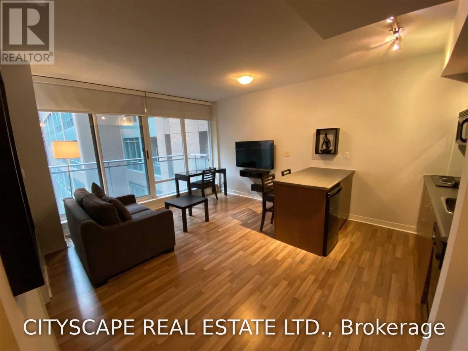 8 Colborne Unit 1702