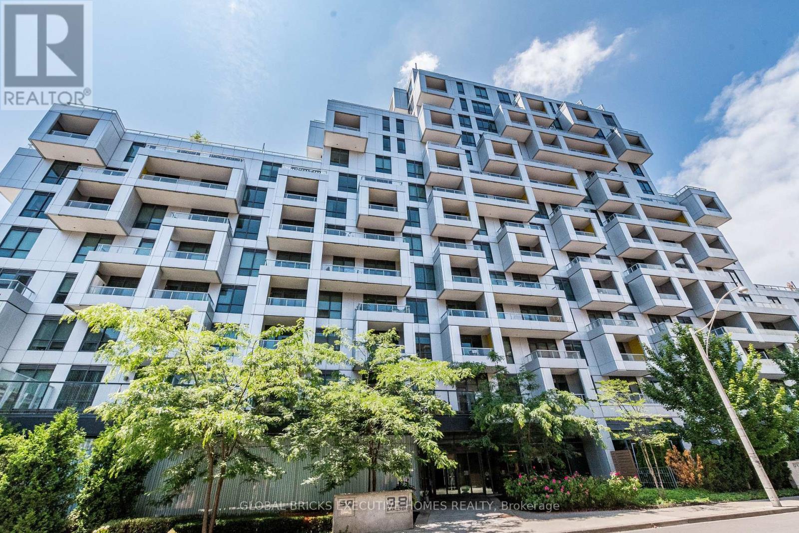 38 Cameron Unit 602