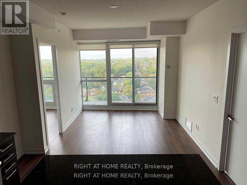 60 Berwick Unit 1305 photo 2