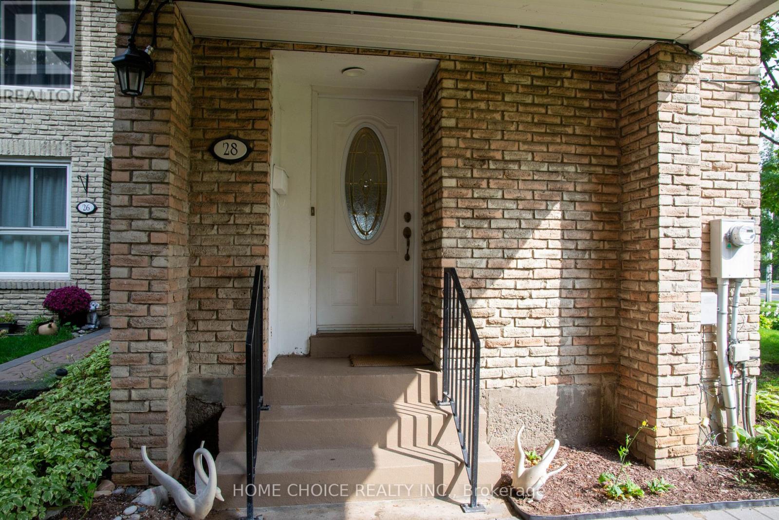 28 Tangle Briarway photo 2