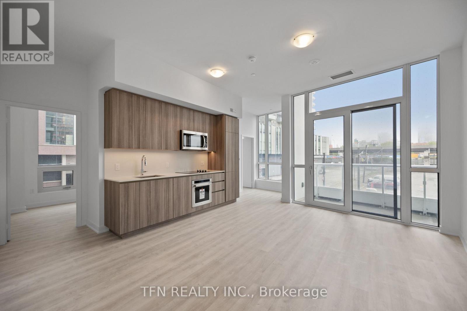 15 Richardson Unit 215