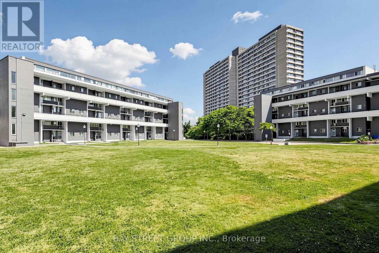 55 Sunny Unit 302 photo 2